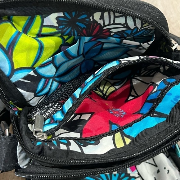 Travelon Anti-theft Black Nylon Satchel Travel Purse Bag Passport Holder - Picture 7 of 10